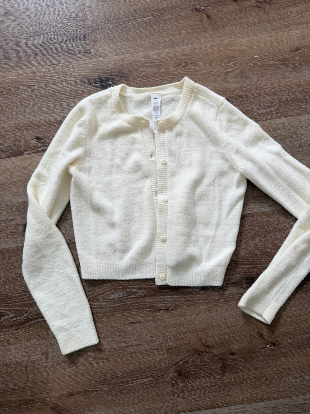 ALO Yoga Cream Button-Front Cropped Cardigan